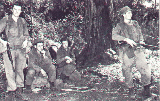 Maj Torrance, Cpl Glendinning, Pte Howell, Lcpl Auld, Lt Upton [6RAR/NZ ANZAC history]